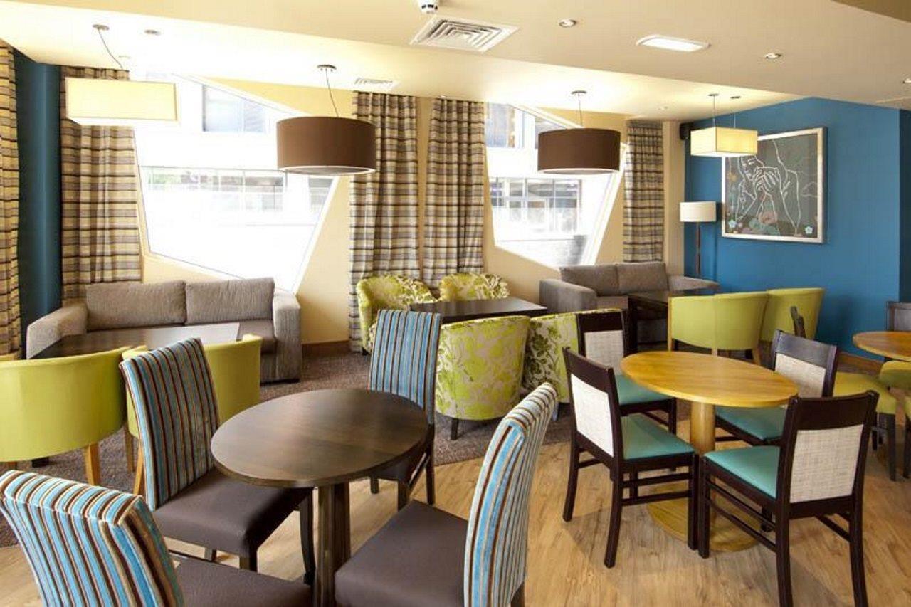Premier Inn Manchester Bury Bury  Exterior foto